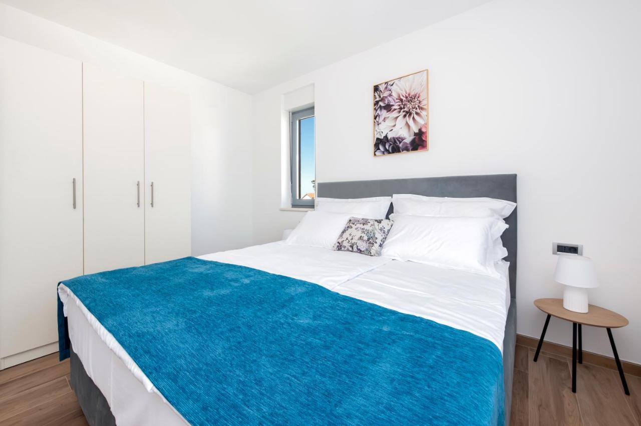Apartments Mauro โรวีน ภายนอก รูปภาพ