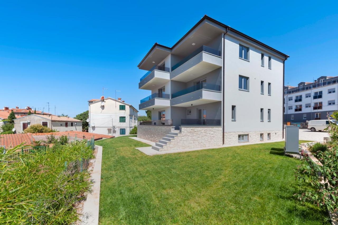Apartments Mauro โรวีน ภายนอก รูปภาพ