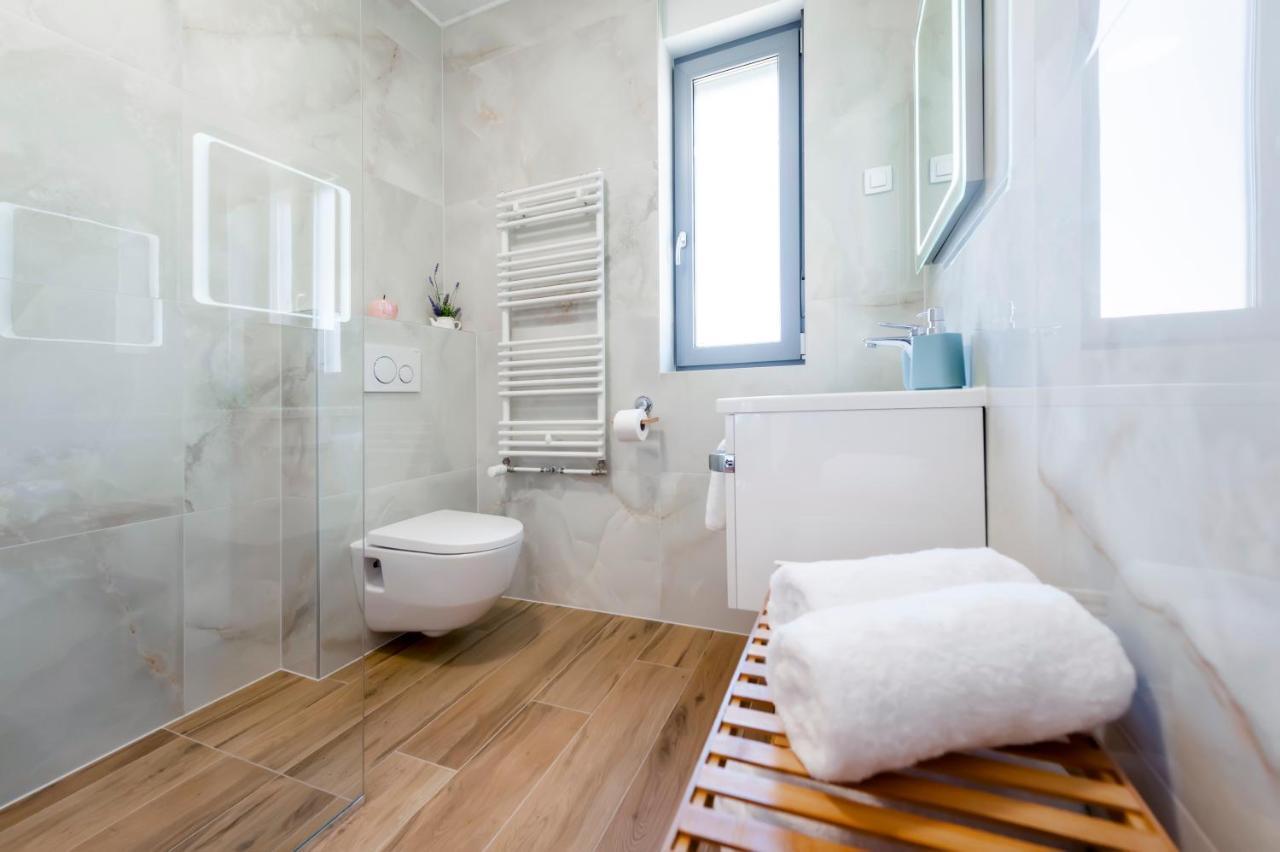 Apartments Mauro โรวีน ภายนอก รูปภาพ